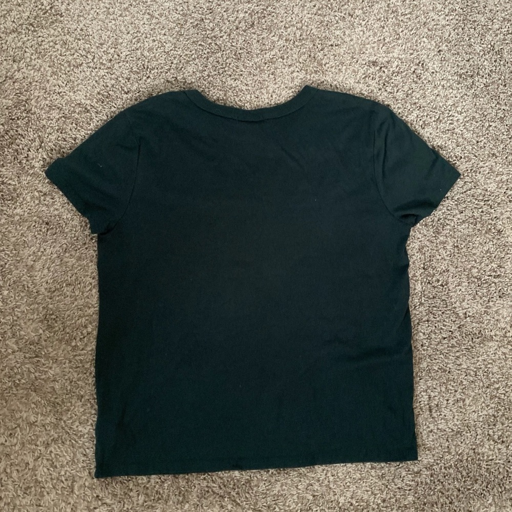 Forever 21 T-Shirt - Picture 4 of 5